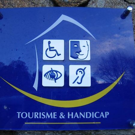 Bed and Breakfast La Ferme Des Genets Medeyrolles Exterior foto
