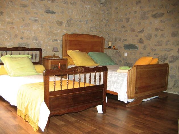 Bed and Breakfast La Ferme Des Genets Medeyrolles Exterior foto